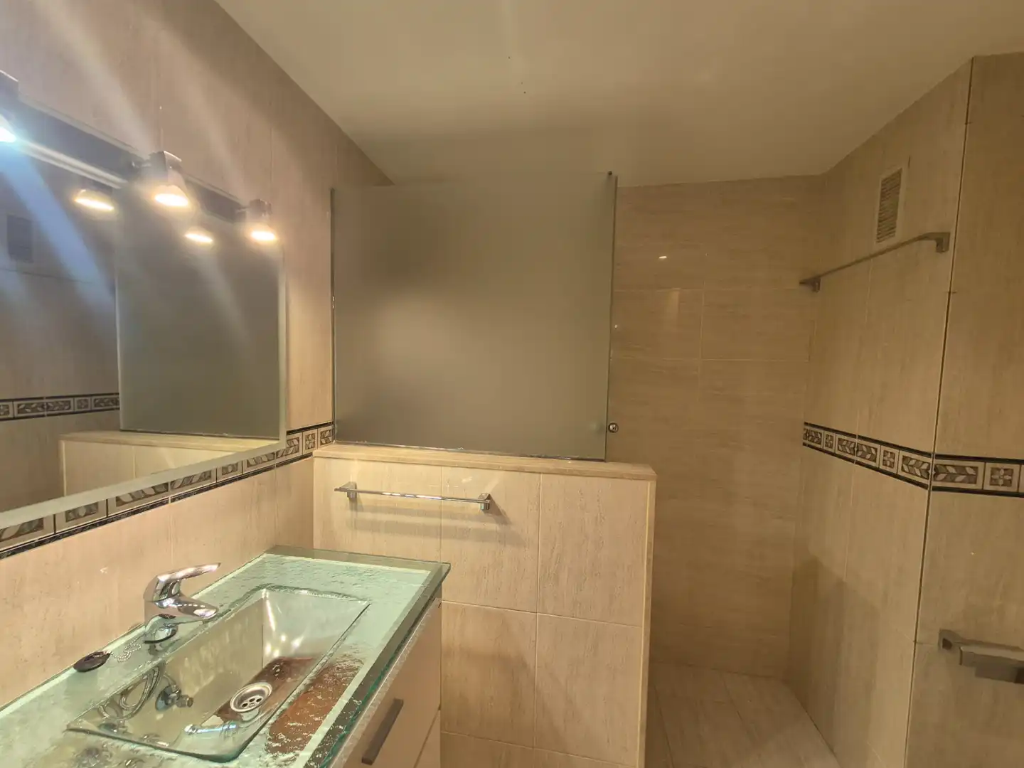 Wohnung zur Miete in Carrer del Mestre Bellver, 38, Barrio de Patraix