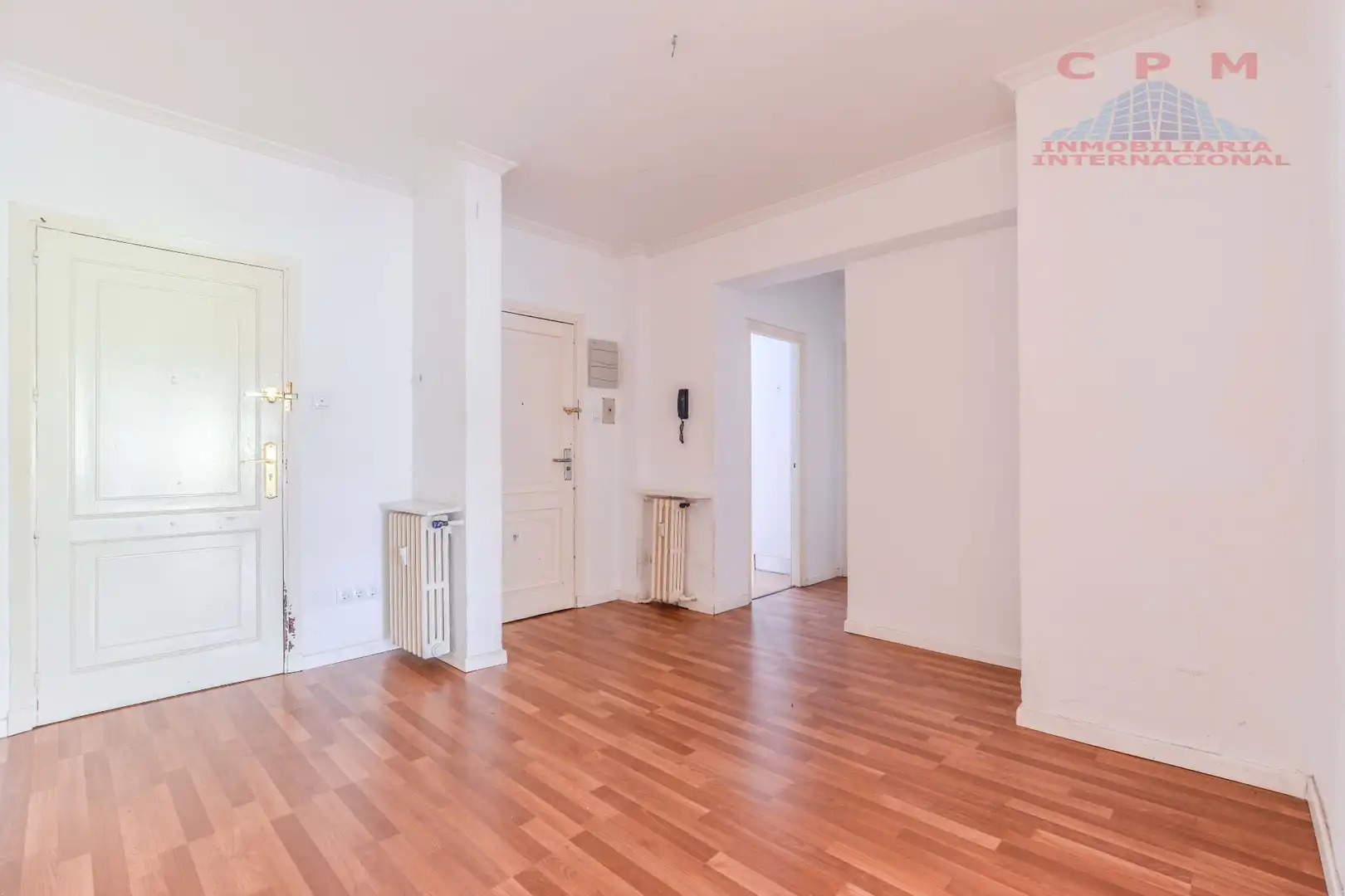 Wohnzimmer von Wohnung zur Miete in Madrid mit Klimaanlage, Terrasse und Ofen