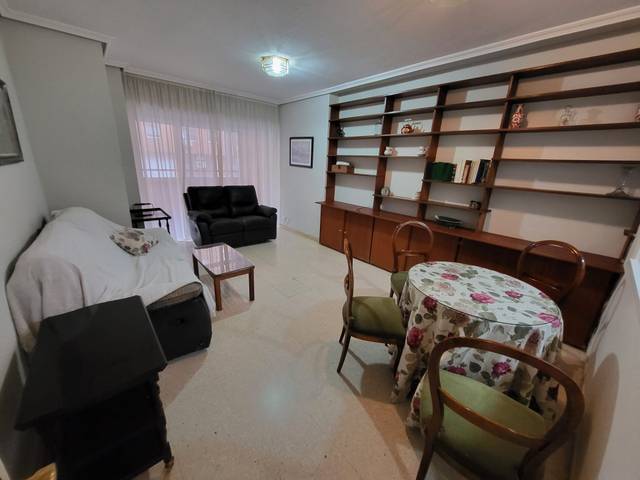 Apartamento en Alquiler en Centro