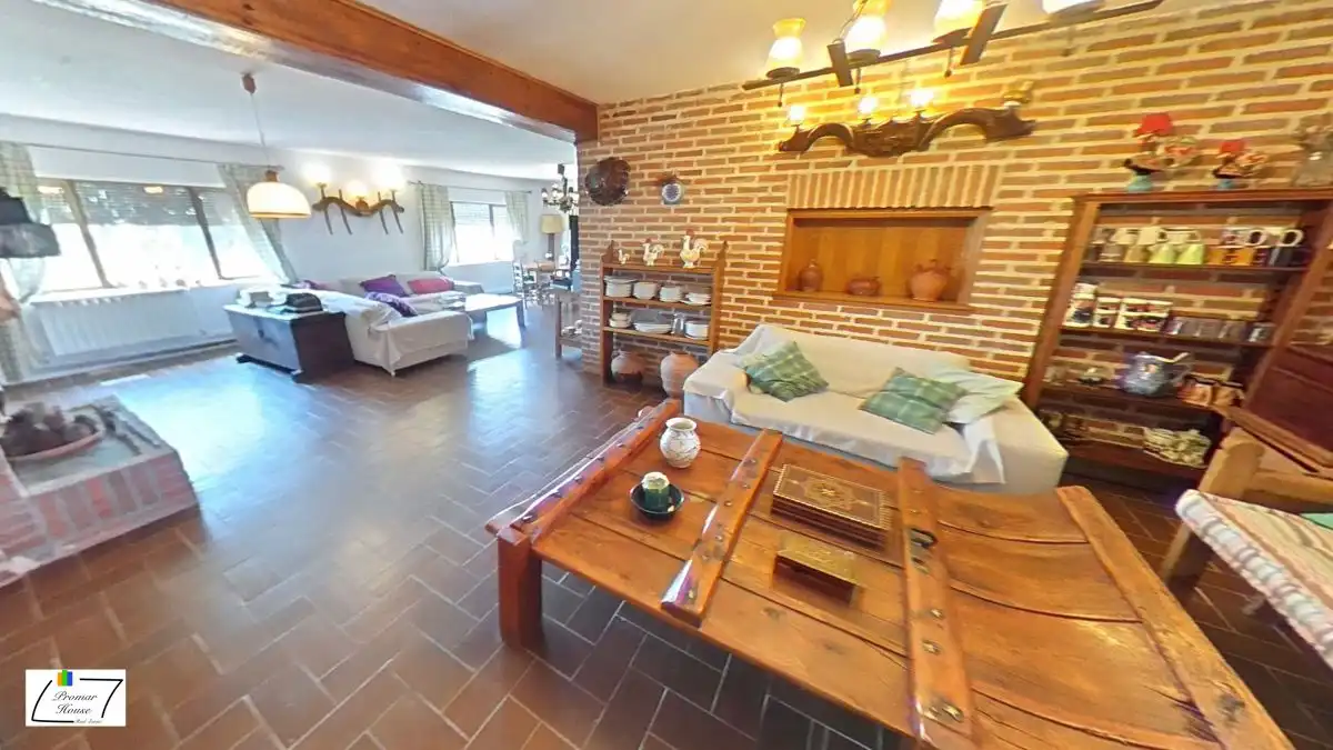 Sala de estar de Casa o chalet en venta en Muñogrande con Calefacción, Jardín privado y Trastero
