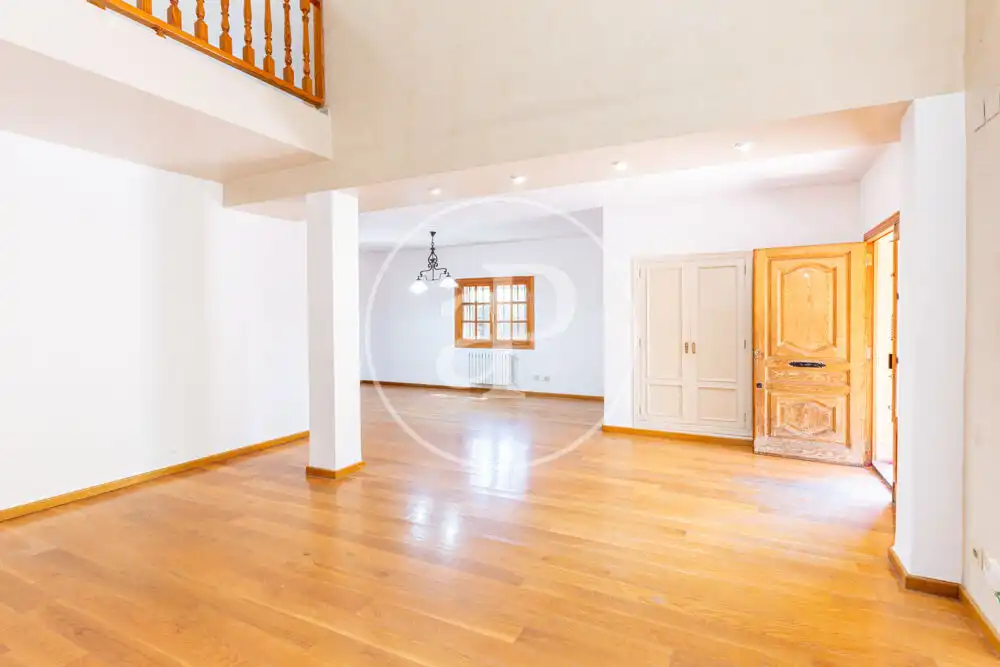 Sala d'estar de Casa o xalet en venda en L'Eliana amb Aire condicionat, Calefacció i Jardí privat