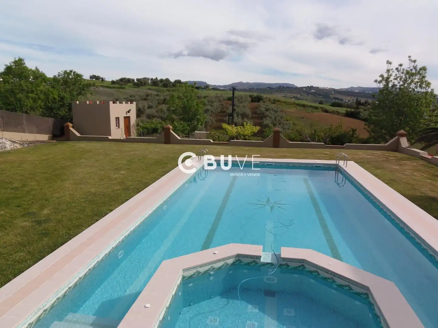 Piscina de Casa o chalet en venta en Arriate con Aire acondicionado, Calefacción y Jardín privado