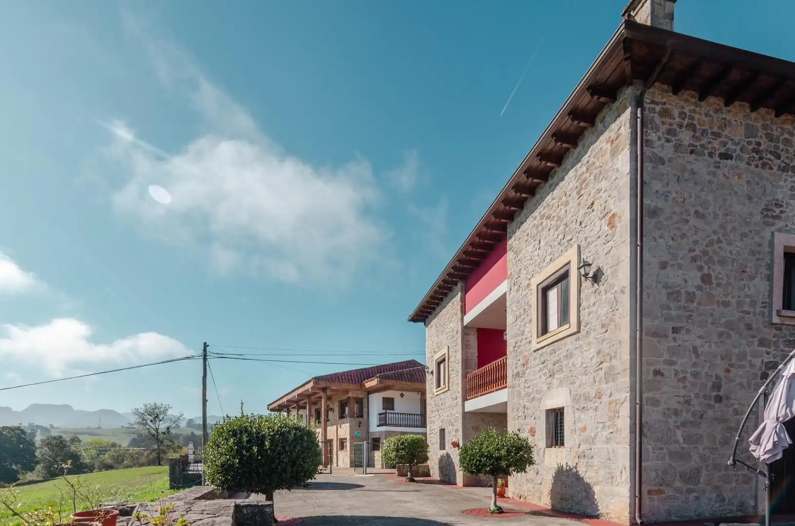 Vista exterior de Edificio en venta en Parres, Asturias