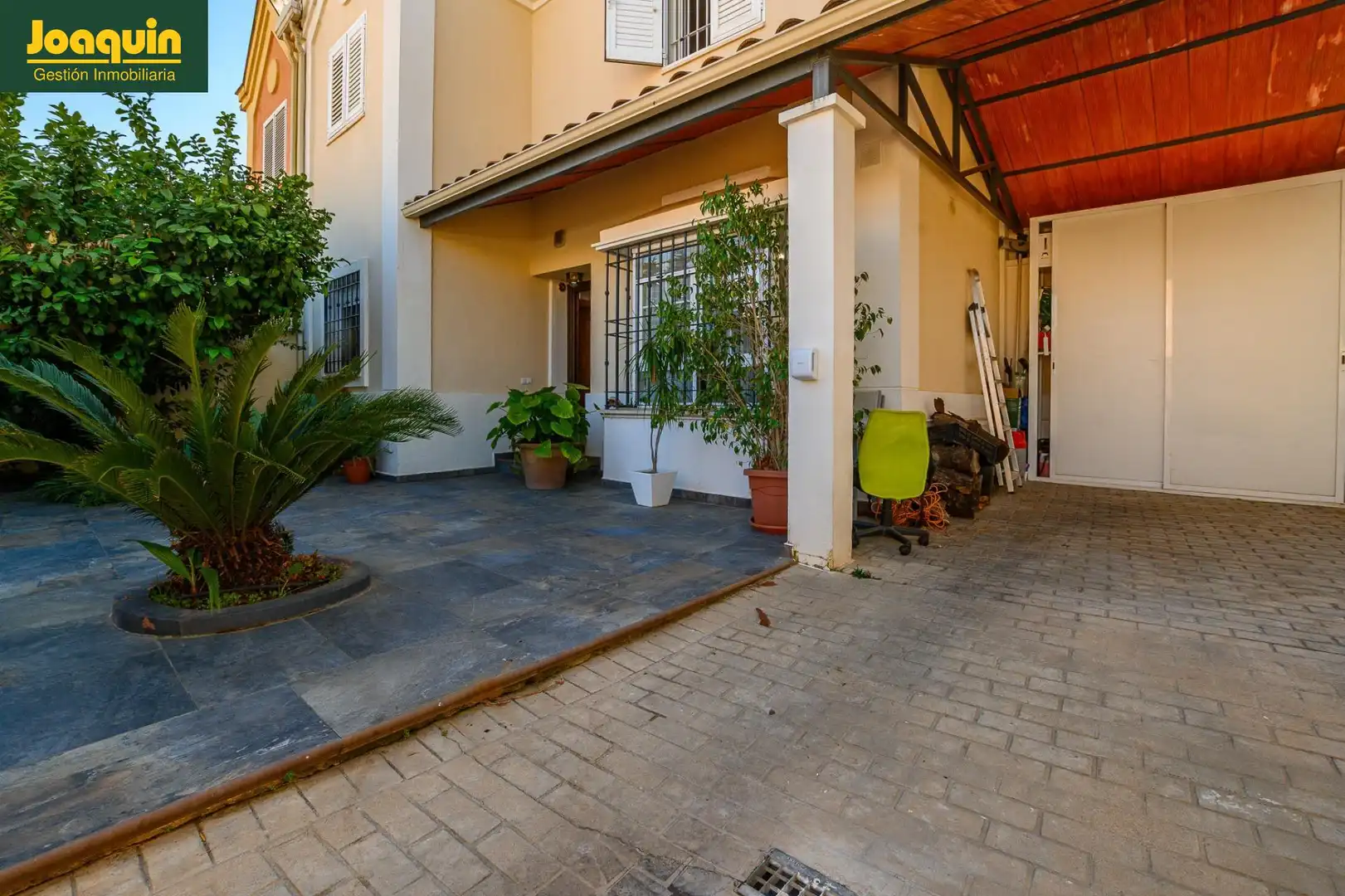 Casa adosada en venda a Paraíso Arenal - La Colina