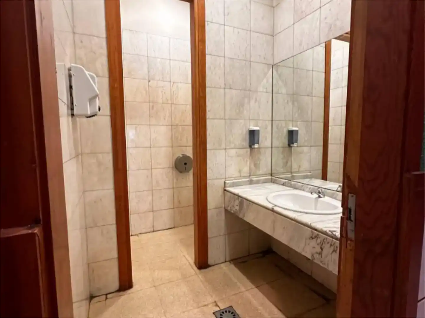 Badezimmer von Geschaftsraum zur Miete in Salamanca
