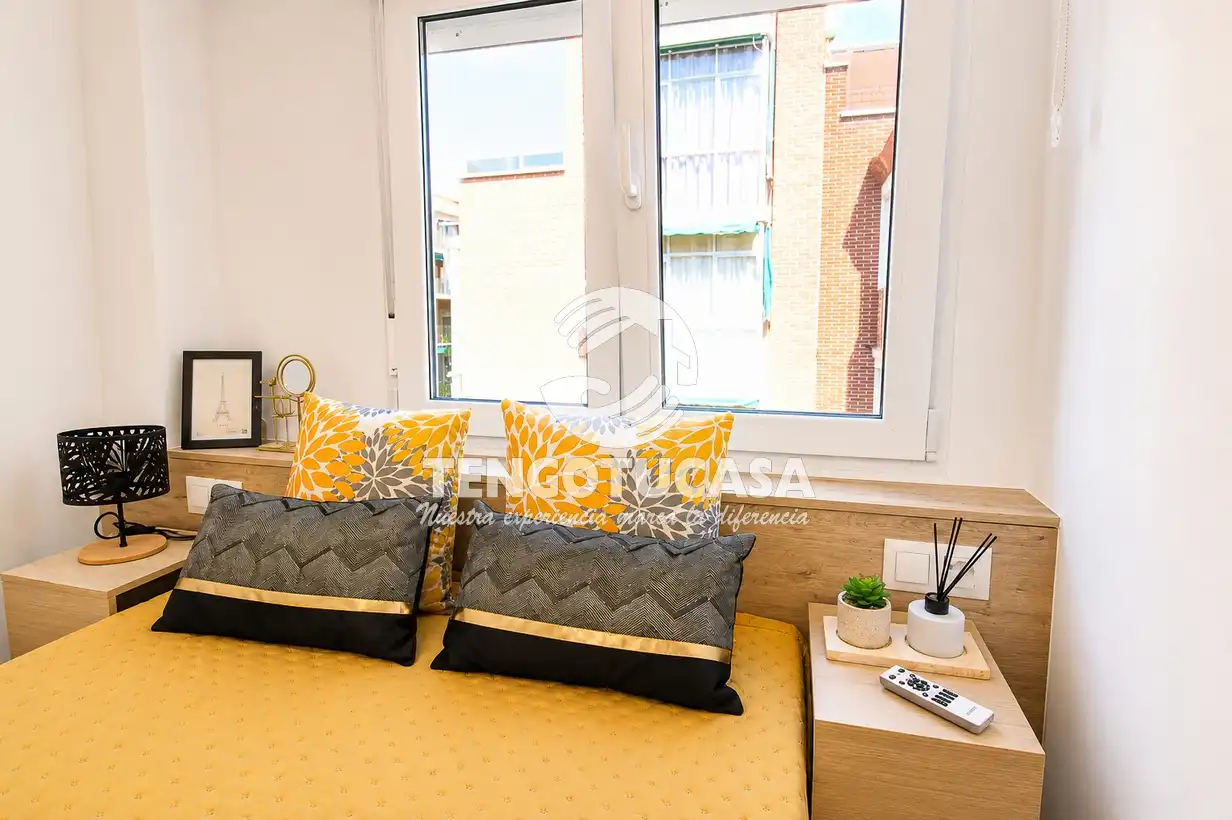 Schlafzimmer von Wohnung zum Verkauf in Madrid mit Klimaanlage, Heizung und Terrasse
