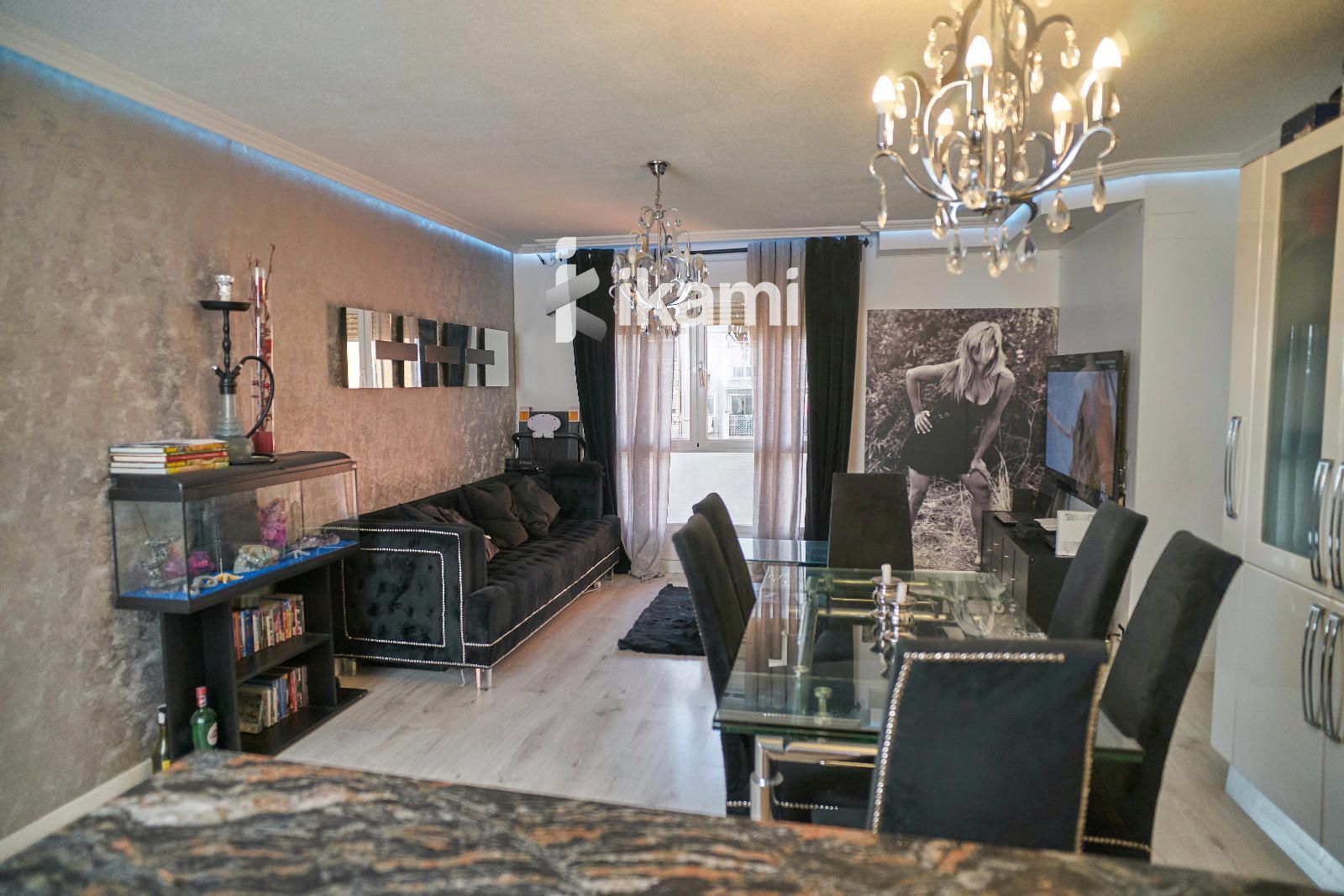 Sala d'estar de Pis en venda en Móstoles amb Calefacció, Terrassa i Piscina