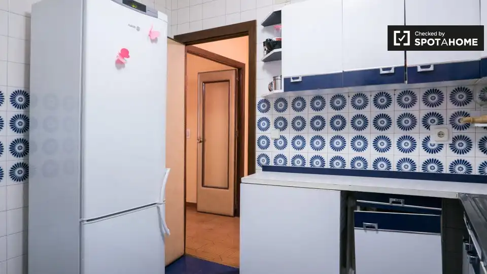 Habitació a Caballería Española