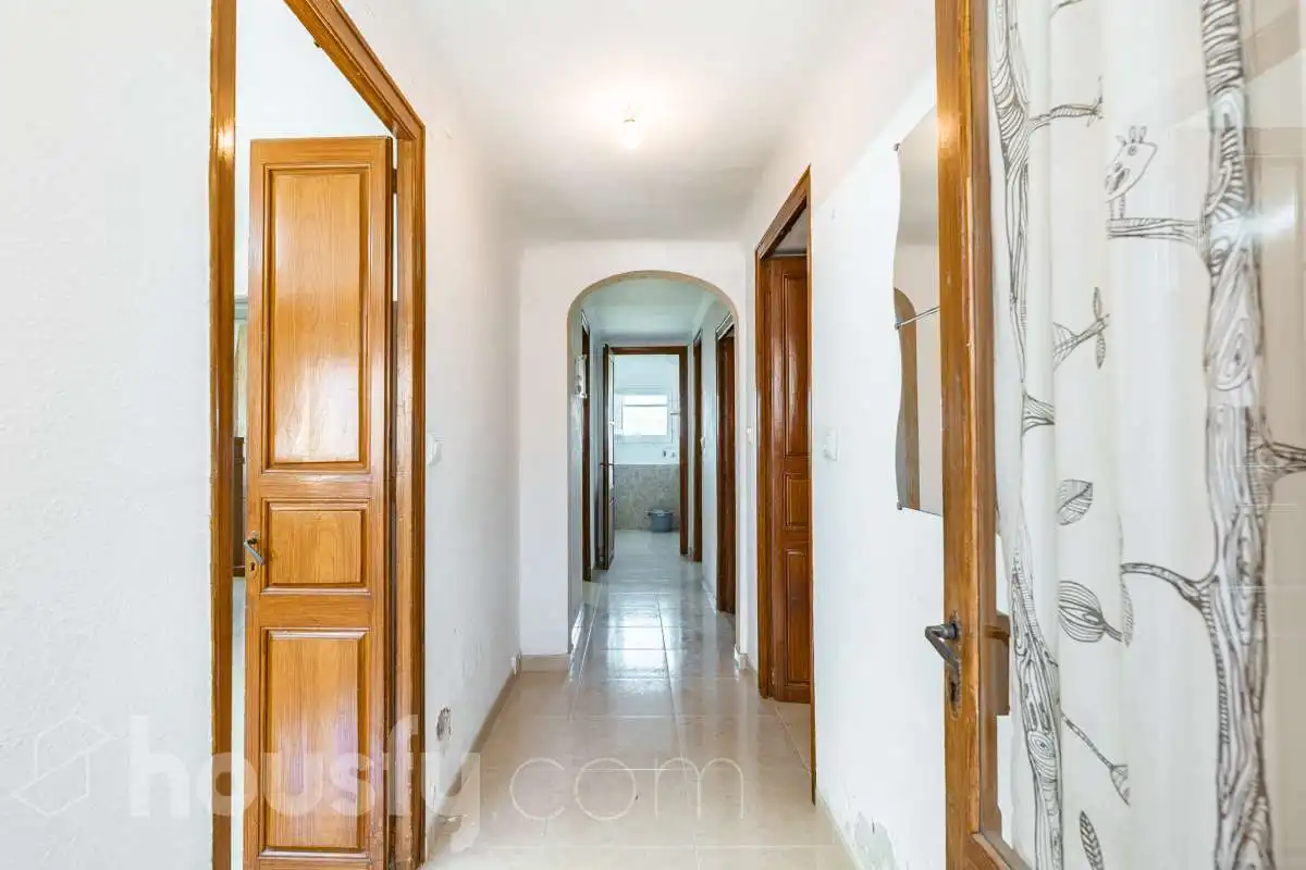Casa adosada en venta en Santa Margarida I Els Monjos con Trastero