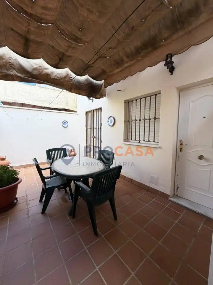 Vista exterior de Casa o chalet en venta en Utrera