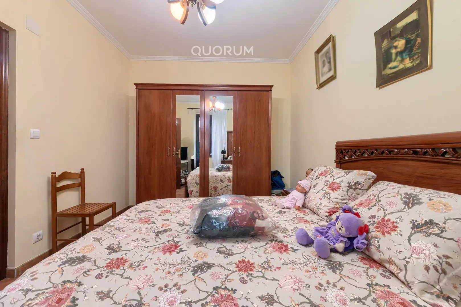 Schlafzimmer von Country house zum Verkauf in Bilbao  mit Heizung, Terrasse und Möbliert