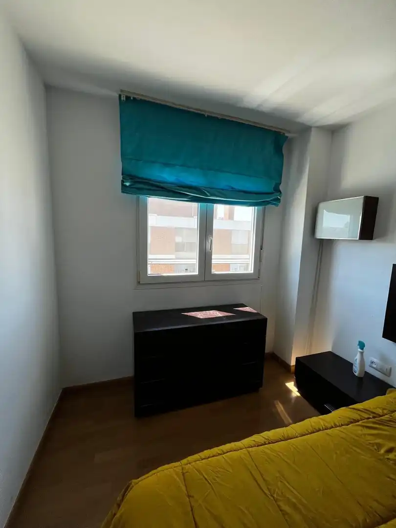 Bedroom of Flat for rent in Córdoba  with Air Conditioner, Heating and Parquet flooring