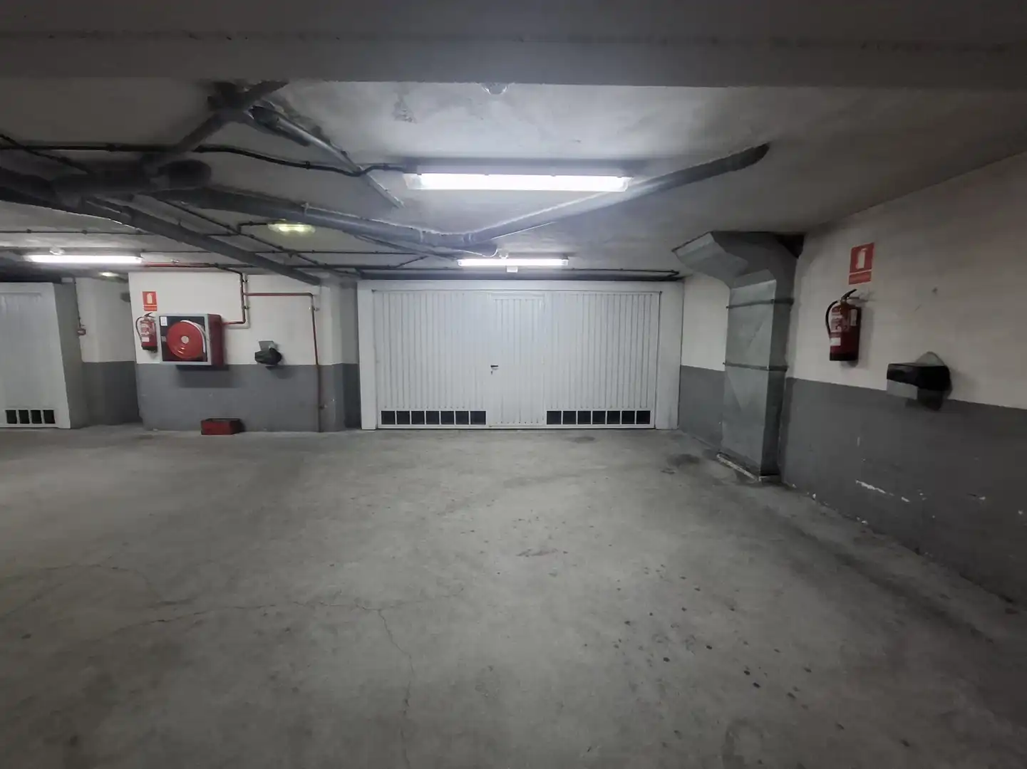 Parking of Flat for rent in Gijón   with Heating, Parquet flooring and Furnished