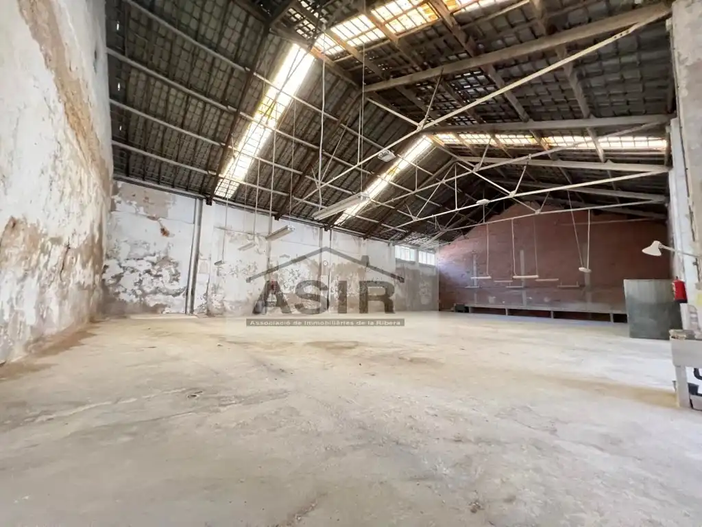 Industrial buildings for rent in Alzira