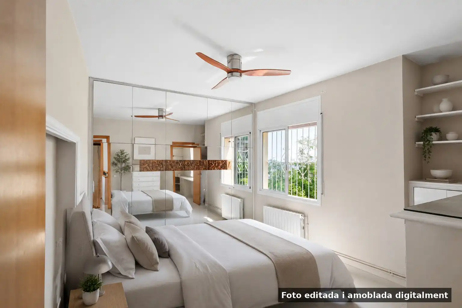 Dormitori de Casa o xalet en venda en Barcelona amb Aire condicionat, Calefacció i Terrassa