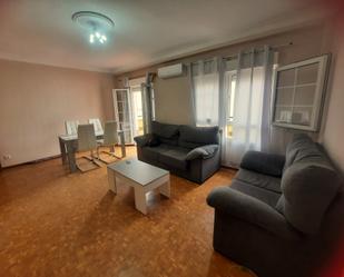 Living room of Flat for sale in Talavera de la Reina  with Air Conditioner, Terrace and Furnished