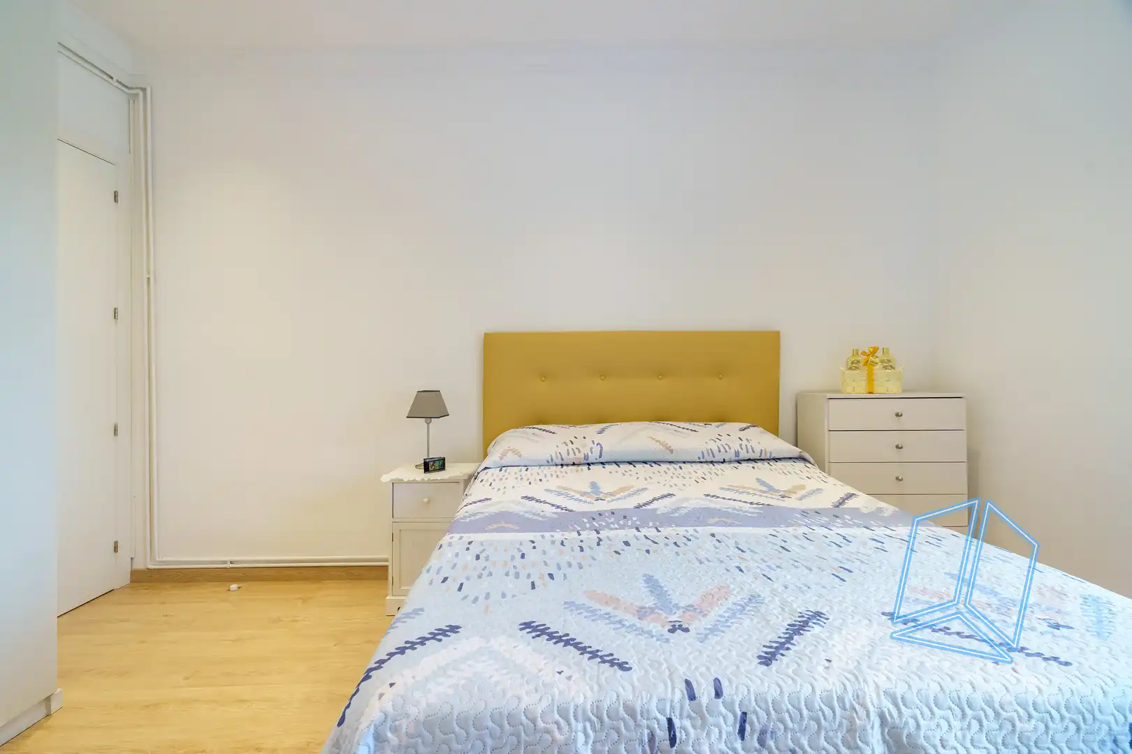 Habitación de Piso en venta en L'Hospitalet de Llobregat con Balcón
