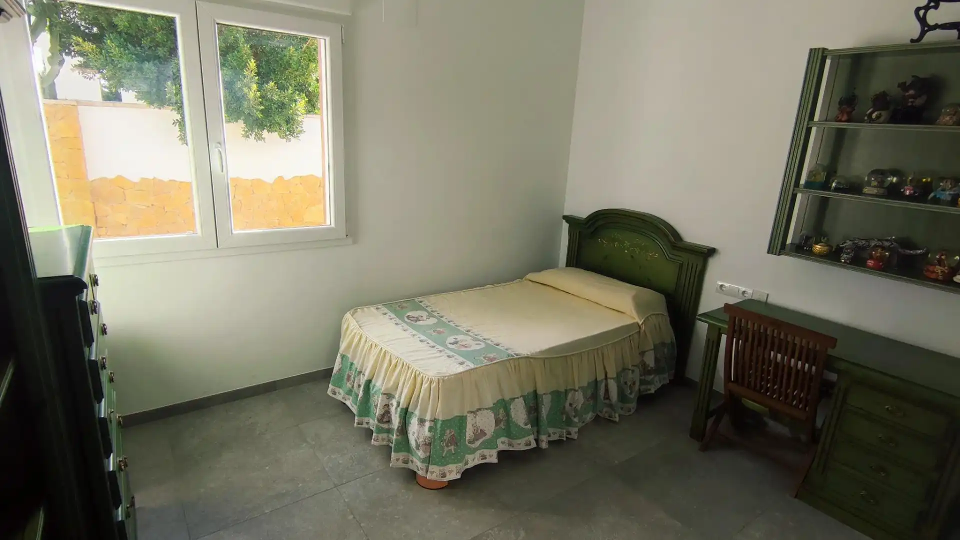 Habitación de Casa o chalet en venta en Mutxamel con Aire acondicionado, Calefacción y Jardín privado