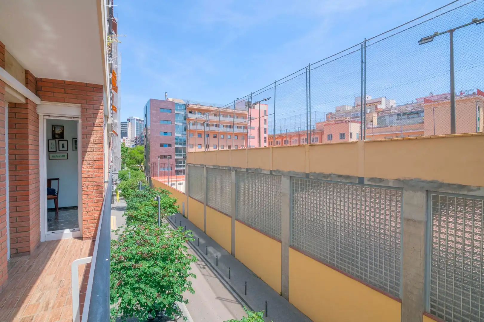 Vista exterior de Piso en venta en Barcelona con Aire acondicionado, Calefacción y Balcón