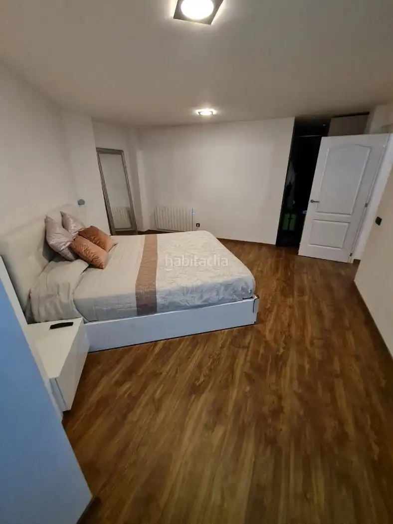 Piso con ascensor en venta en Avinguda dels Països Catalans 166, imagen 2
