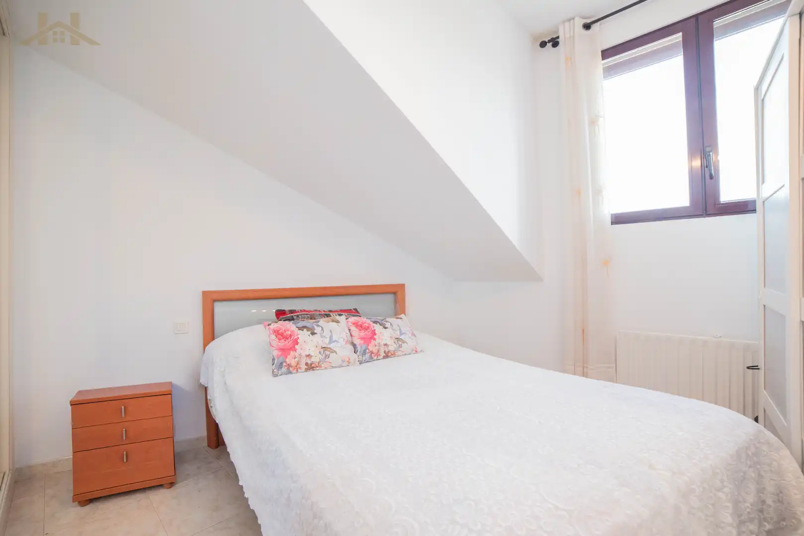 Dormitori de Dúplex en venda en Sevilla la Nueva amb Aire condicionat, Calefacció i Terrassa