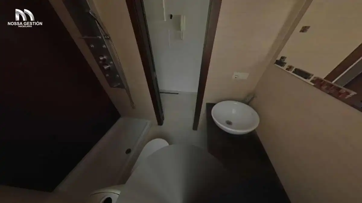 Baño de Piso en venta en Alicante / Alacant con Terraza y Balcón