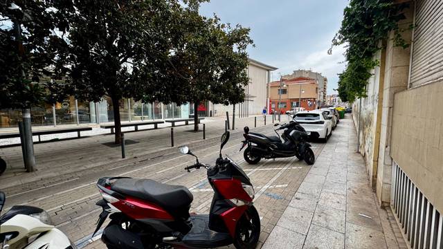 Local comercial en Venta en BLASCO DE GARAY, 34 en Ca n'Aurell