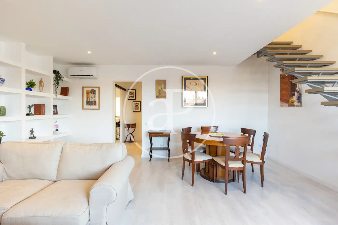 Living room of Flat for sale in Barcelona  with Air Conditioner, Heating and Furnished