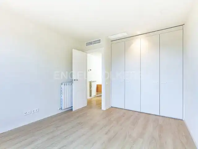 Neubau-Penthouse zum Verkauf in Eixample, imagen 31