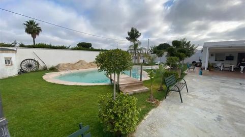 Foto 2 de Residencial en venda a Calle Mijo, 12, Pedanías Norte, Utrera