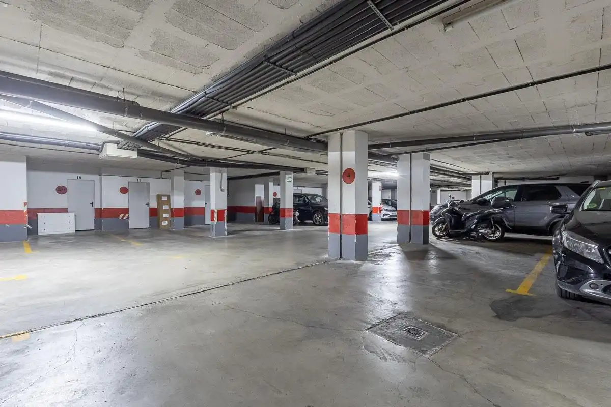 Parkplatz von Garage zum Verkauf in Armilla