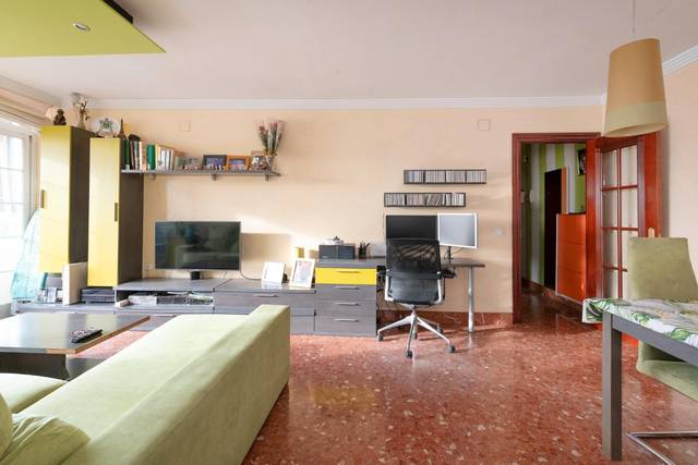 Piso en Venta en Calle Arenisca, 25 en Santa Cristina - San Rafael