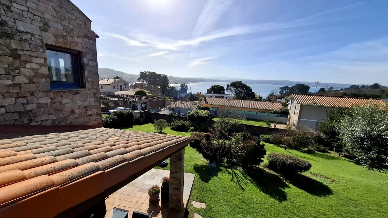 Jardí de Casa o xalet en venda en Oleiros amb Calefacció, Jardí privat i Terrassa