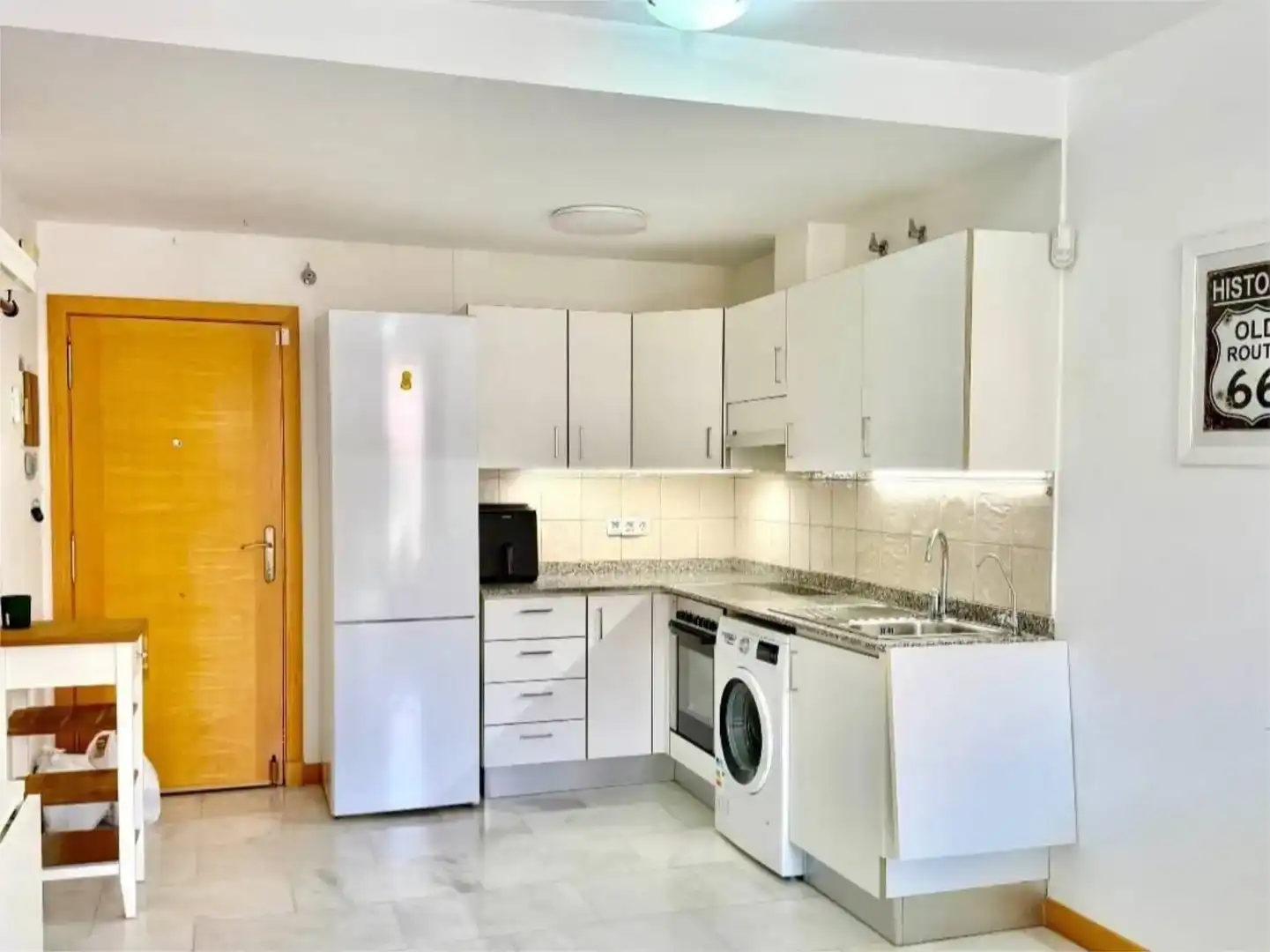 Cocina de Apartamento de alquiler en Adeje con Aire acondicionado, Terraza y Amueblado