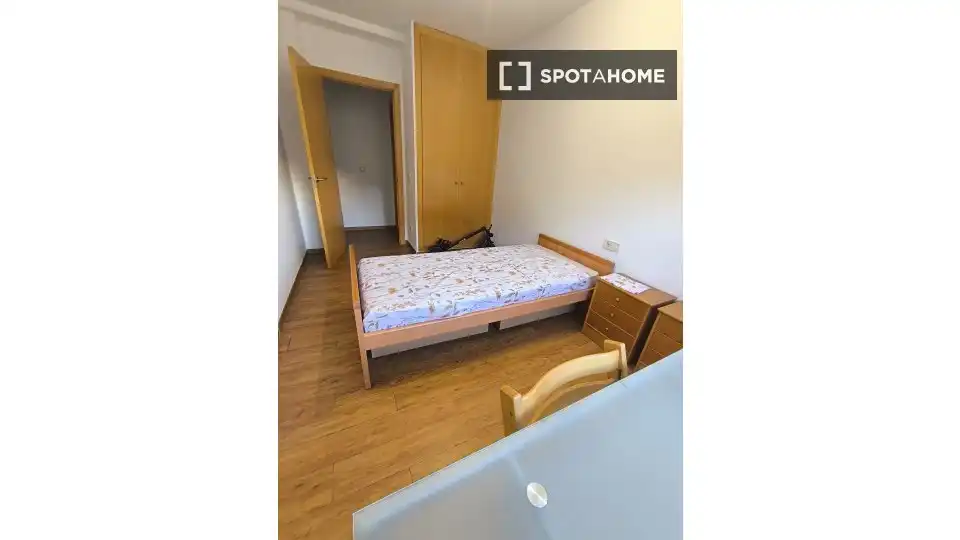 Room in Museros