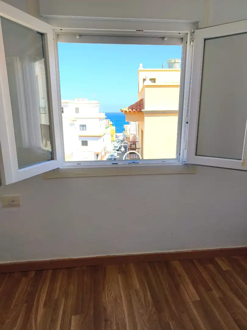 Terraza de Piso en venta en Arico con Horno, Microondas y Balcón