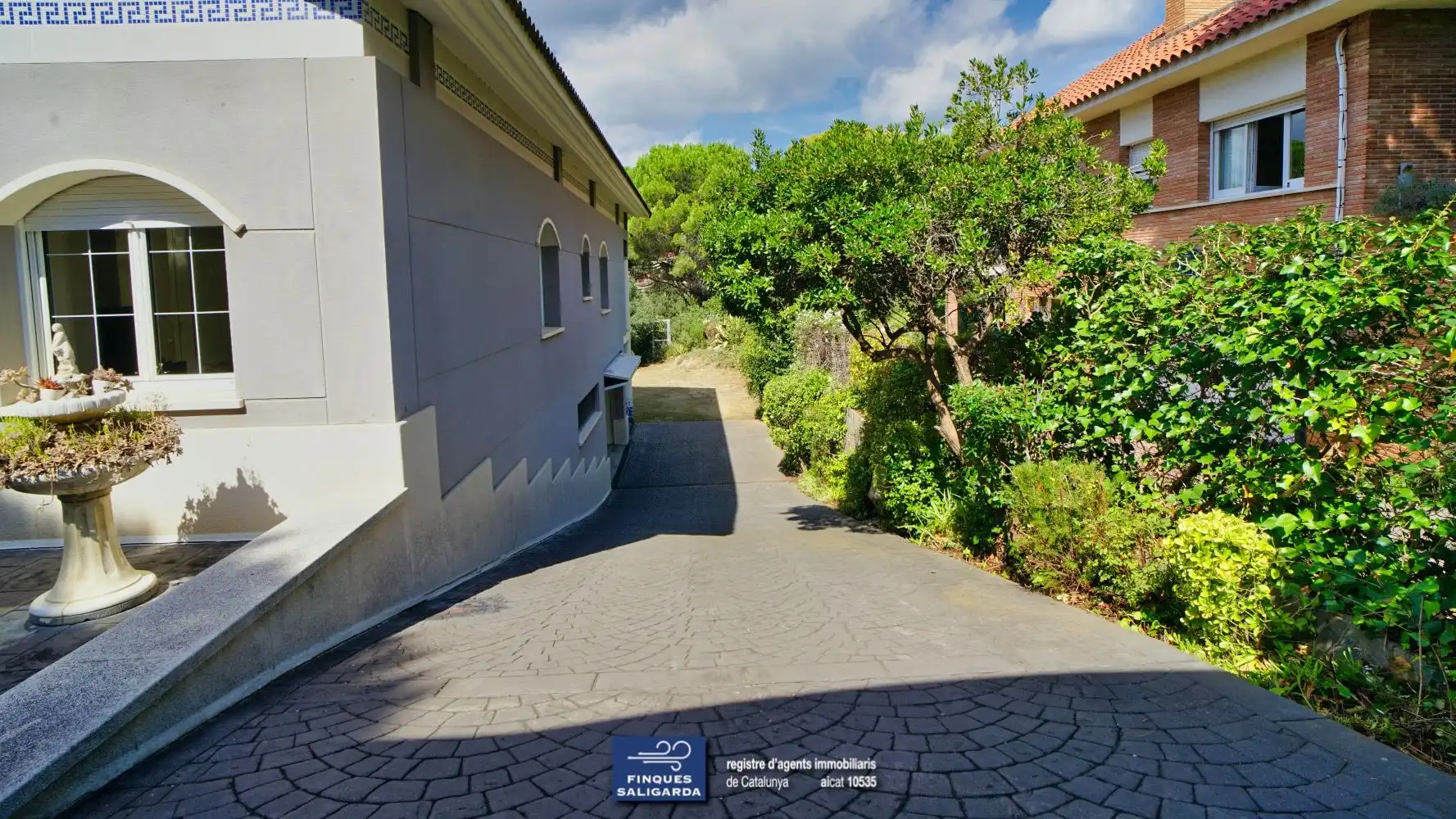 Vista exterior de Casa o xalet en venda en La Garriga amb Aire condicionat, Calefacció i Jardí privat