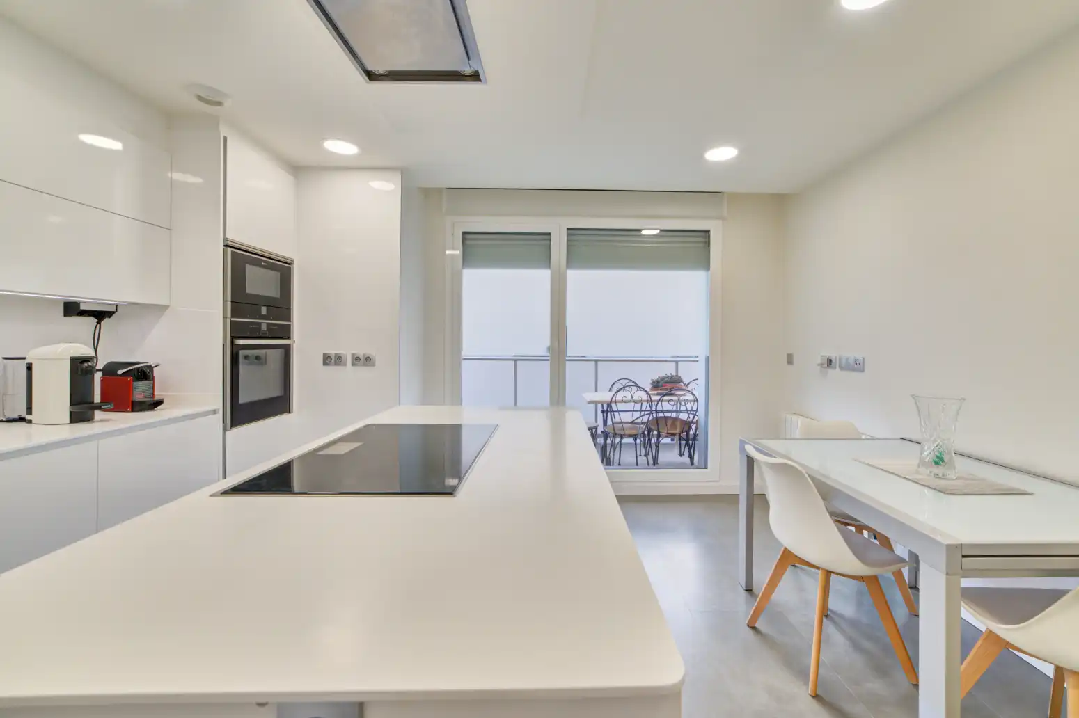 Cocina de Piso en venta en  Pamplona / Iruña con Calefacción, Terraza y Trastero