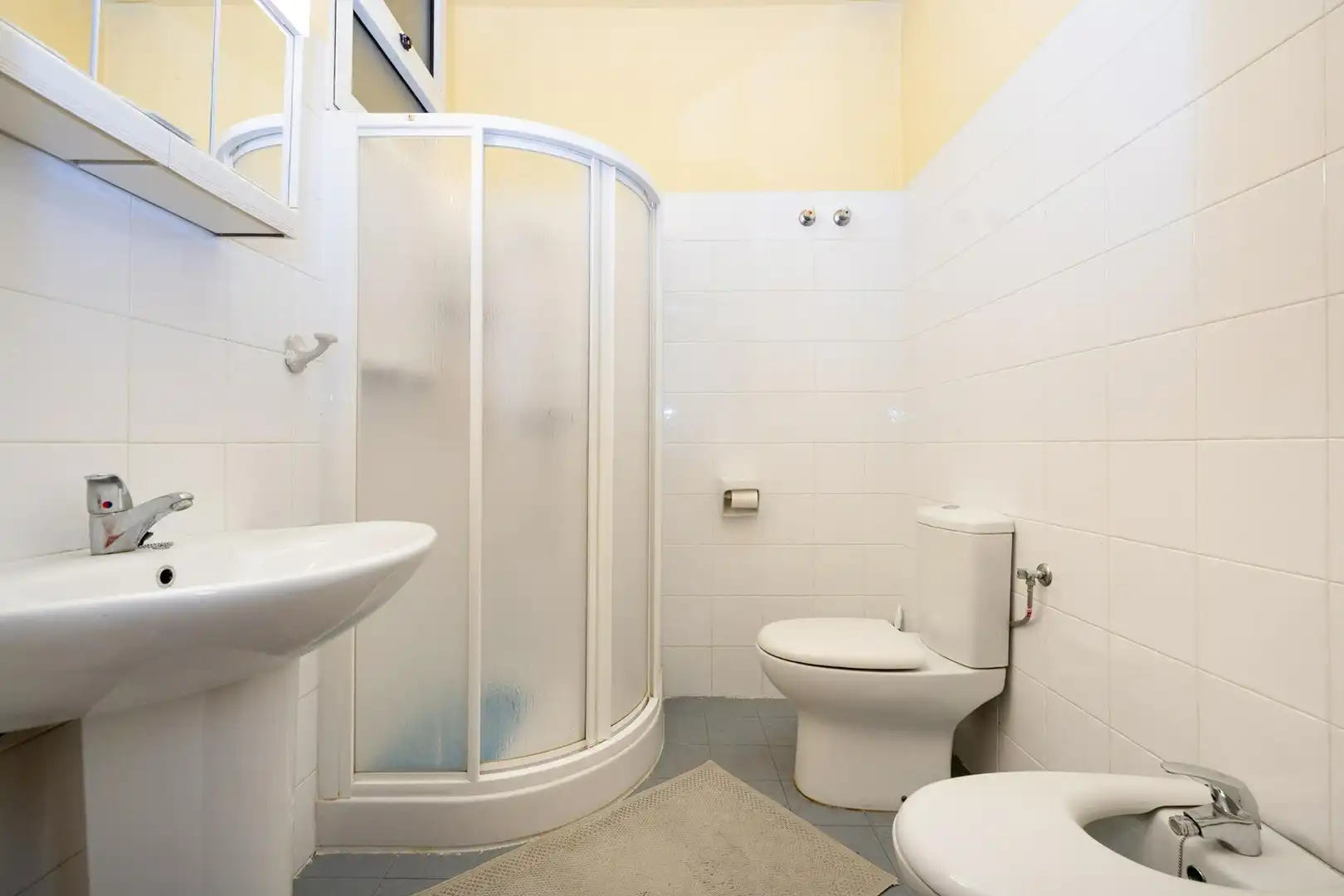 Bany de Casa o xalet en venda en Granada amb Aire condicionat, Terrassa i Moblat