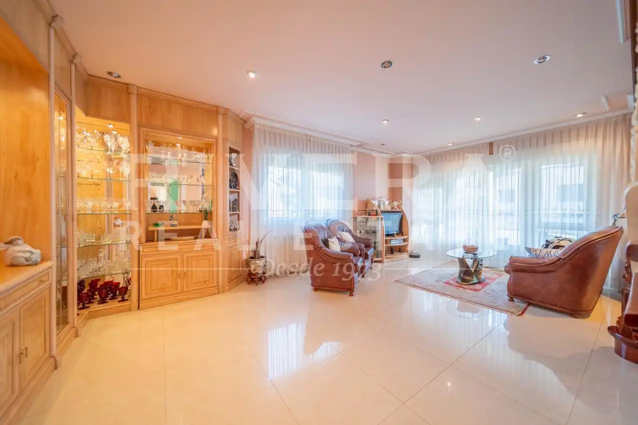 Sala de estar de Casa o chalet en venta en A Illa de Arousa  con Calefacción
