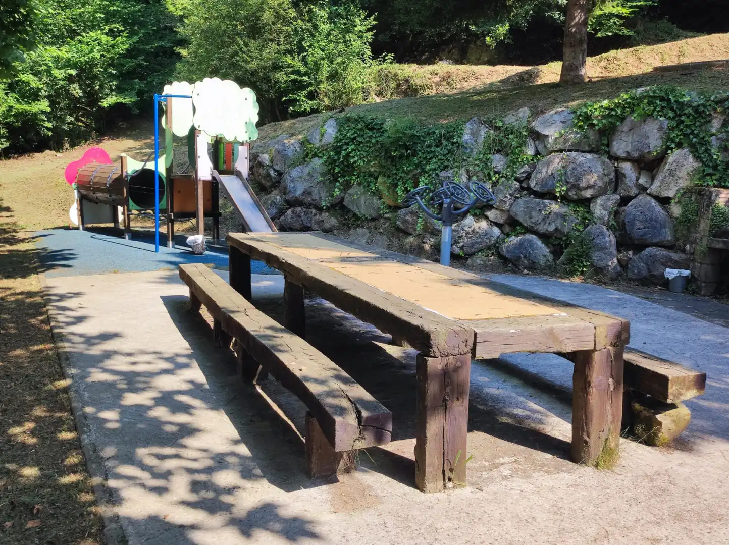 Jardí de Casa adosada en venda en Corvera de Toranzo amb Calefacció, Jardí privat i Parquet