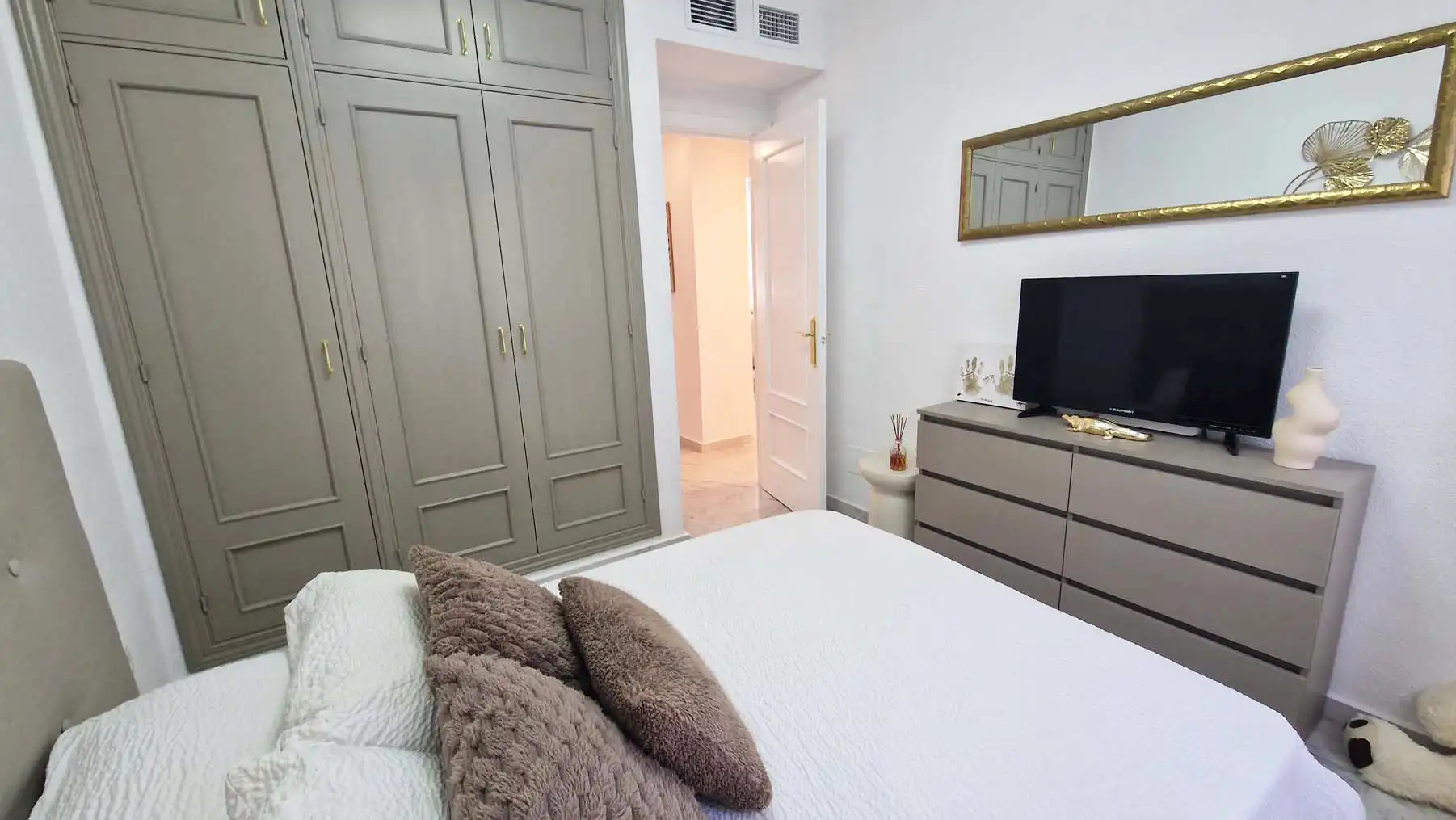 Dormitori de Pis en venda en Torremolinos amb Aire condicionat, Calefacció i Terrassa