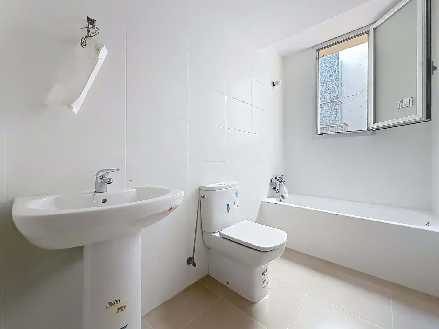 Baño de Piso en venta en Sa Pobla con Terraza