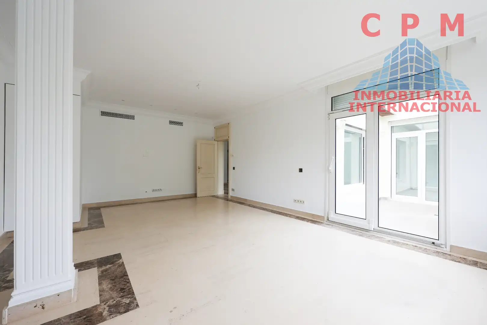 Sala d'estar de Casa o xalet de lloguer en Madrid amb Aire condicionat, Calefacció i Jardí privat