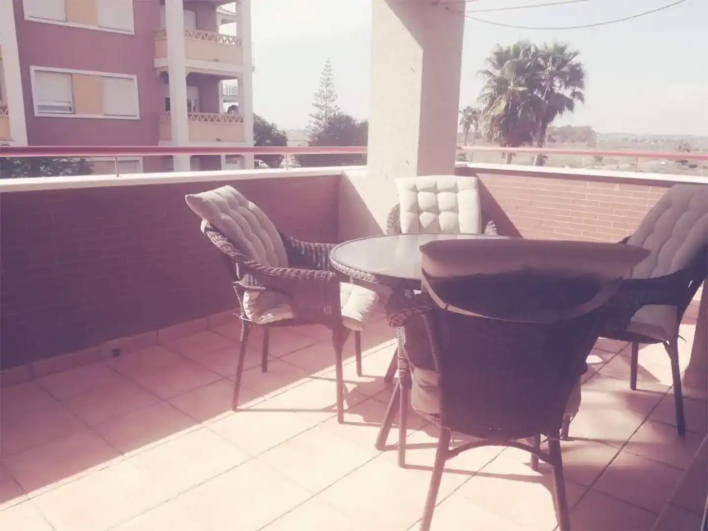 Terrasse von Wohnungen zur Miete in Ayamonte mit Klimaanlage und Schwimmbad
