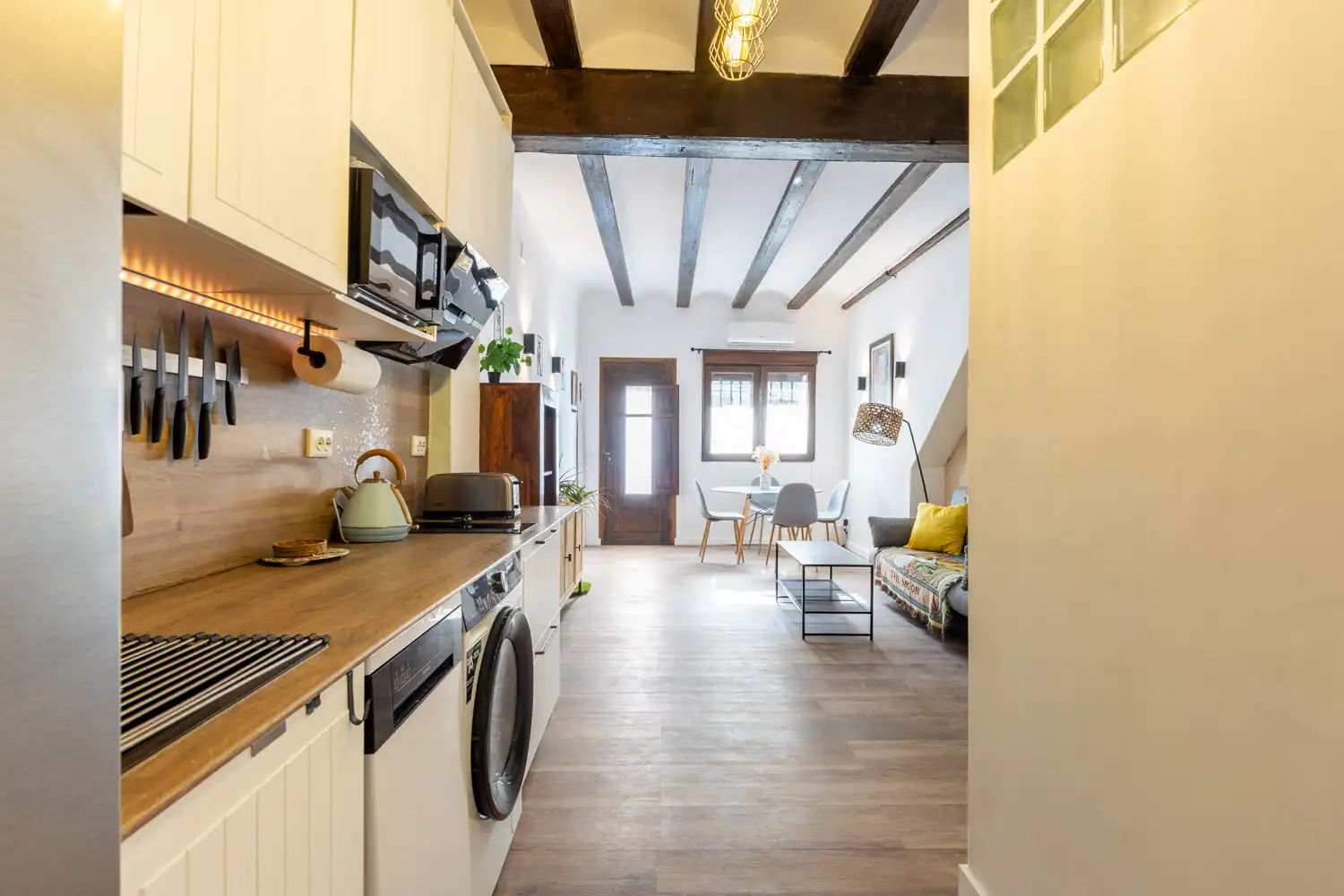 Küche von Wohnung zur Miete in Valencia mit Klimaanlage, Heizung und Parkett