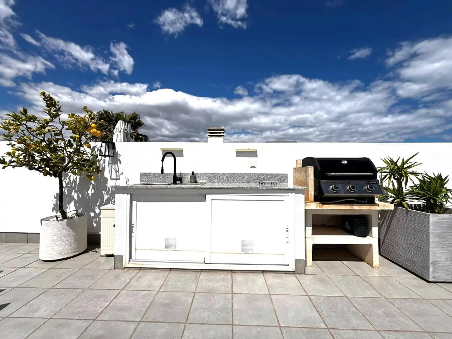 Terrasse von Dachboden zum Verkauf in Santa Pola mit Klimaanlage, Terrasse und Balkon