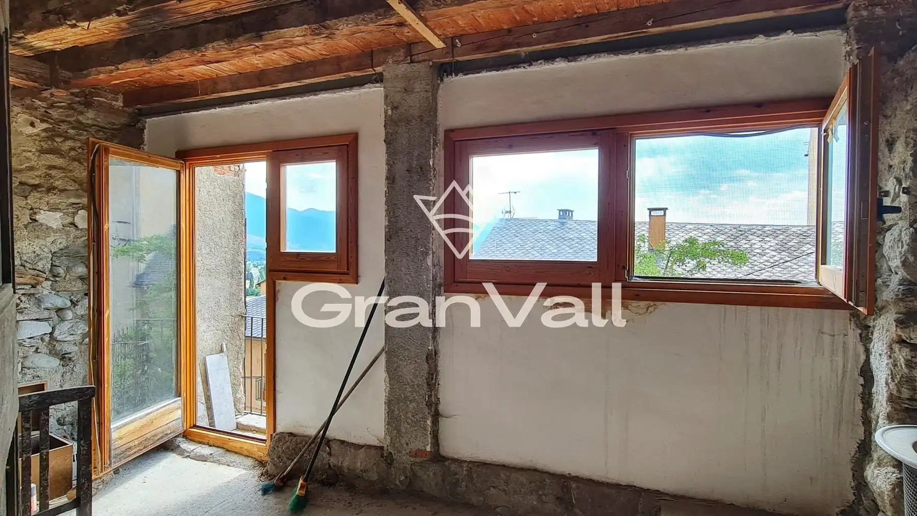Sala d'estar de Edifici en venda en Puigcerdà