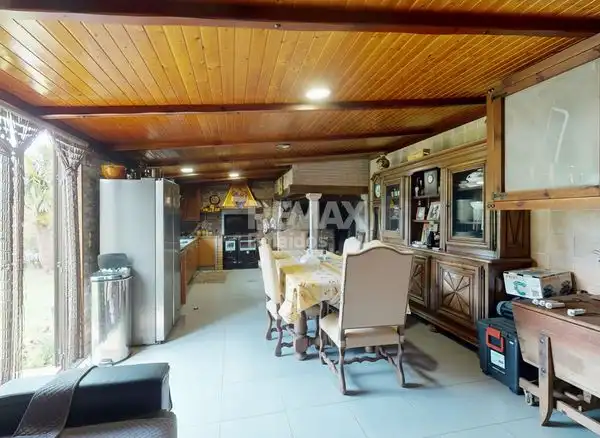 Casa o xalet en venda en A Cañiza   amb Calefacció, Jardí privat i Parquet