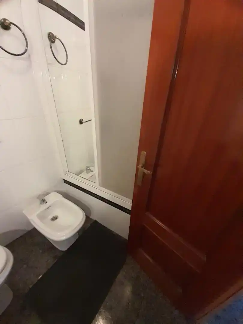 Badezimmer von Wohnung zum Verkauf in Ronda mit Klimaanlage und Balkon